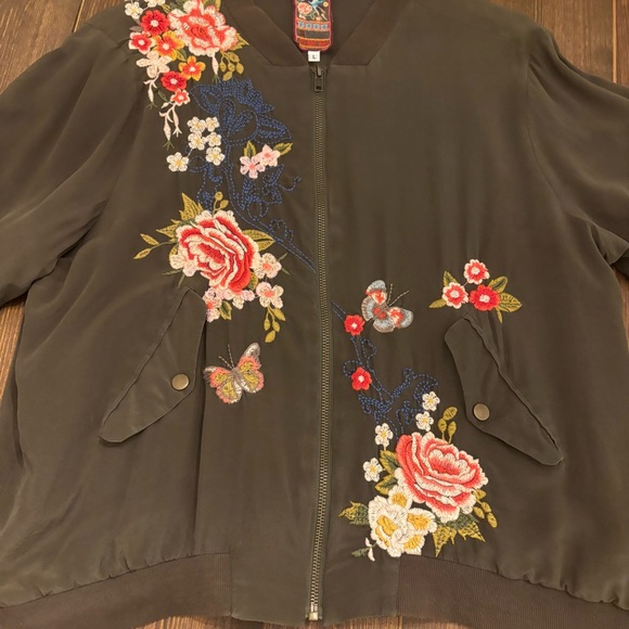 Johnny Was Lucy Crepe de Chine 100% Silk Bomber Jacket Army Green Embroidered, L - Picture 4 of 16